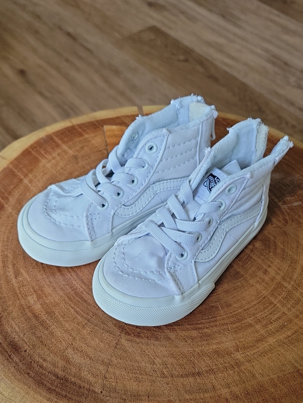 Vans Toddler White High-Top Canvas Sneakers In White
